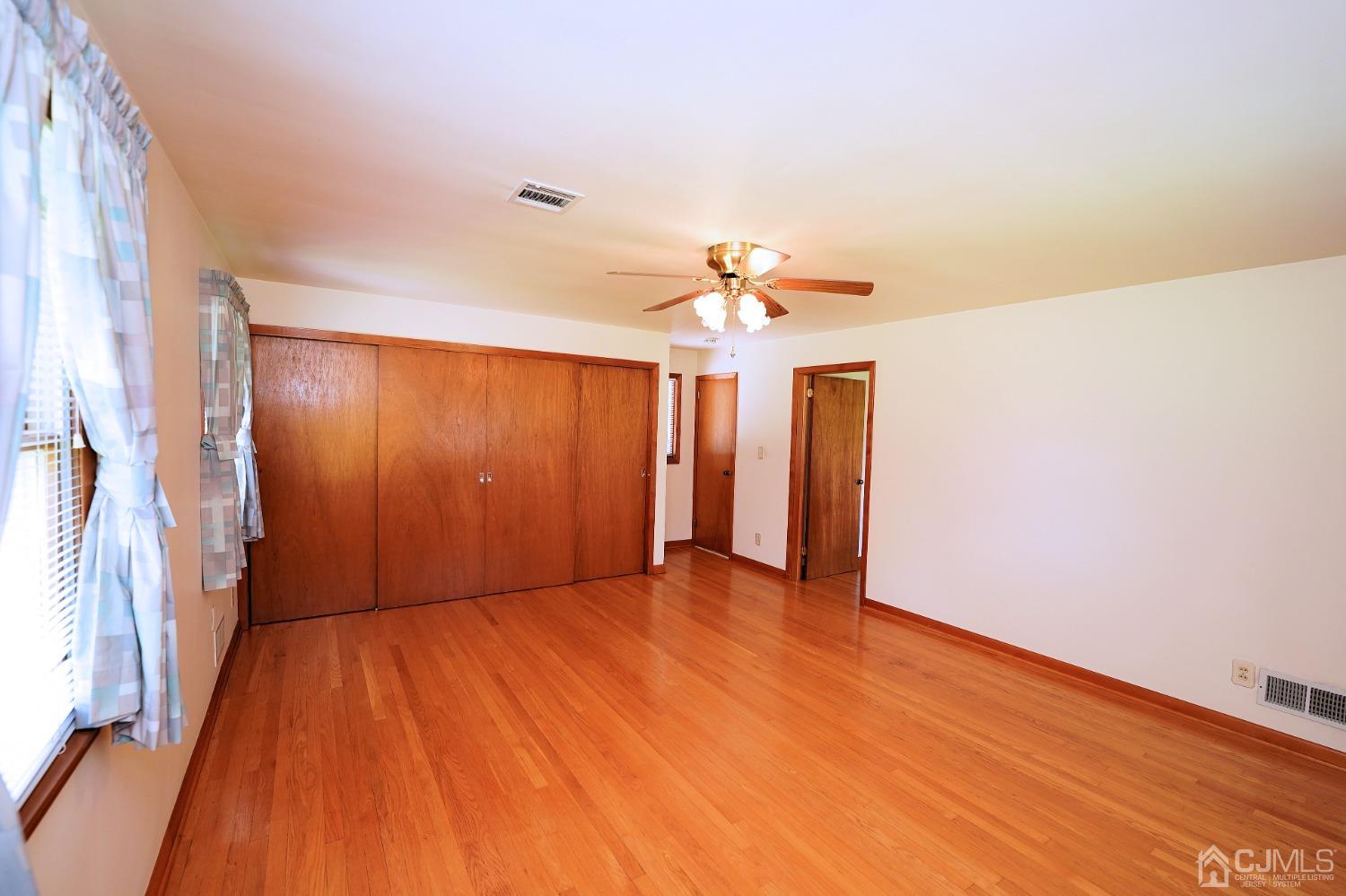 373 Ridge Road Dayton, NJ 08810 - Photo 25 of 60 Gallery Image 25