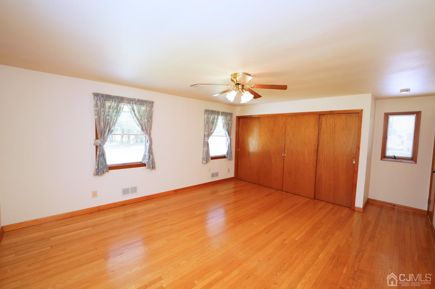 373 Ridge Road Dayton, NJ 08810 - Photo 26 of 60 Gallery Image 26