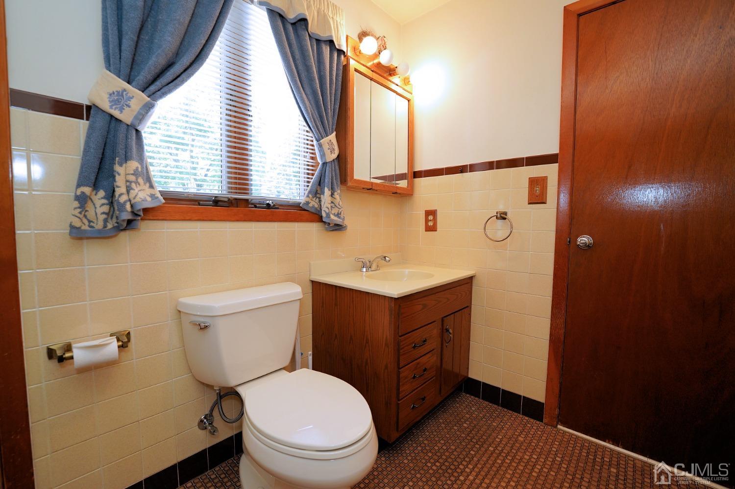 373 Ridge Road Dayton, NJ 08810 - Photo 28 of 60 Gallery Image 28