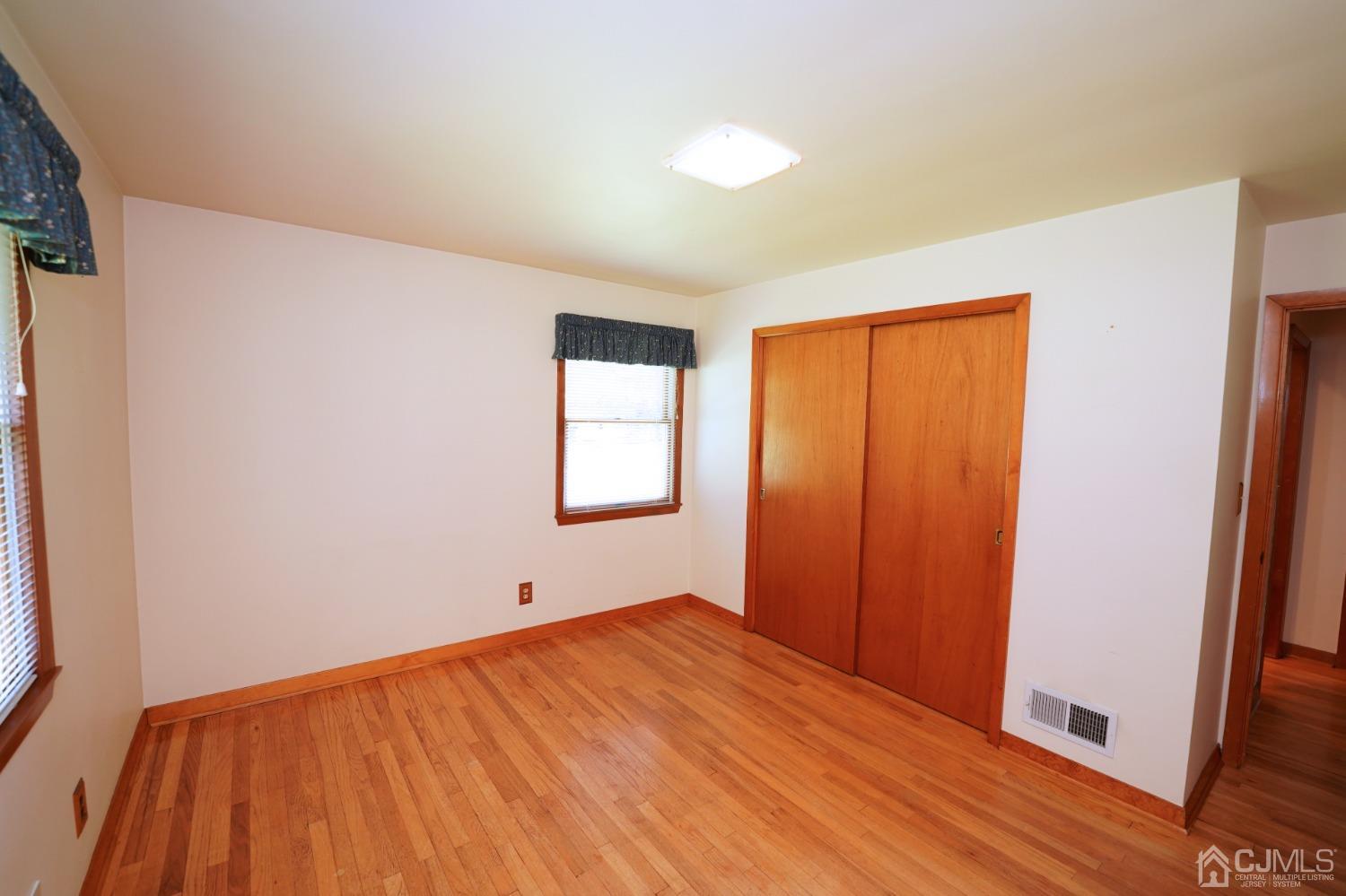 373 Ridge Road Dayton, NJ 08810 - Photo 33 of 60 Gallery Image 33