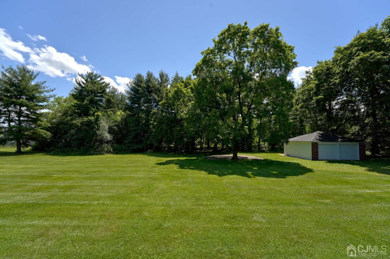 373 Ridge Road Dayton, NJ 08810 - Photo 49 of 60 Gallery Image 49