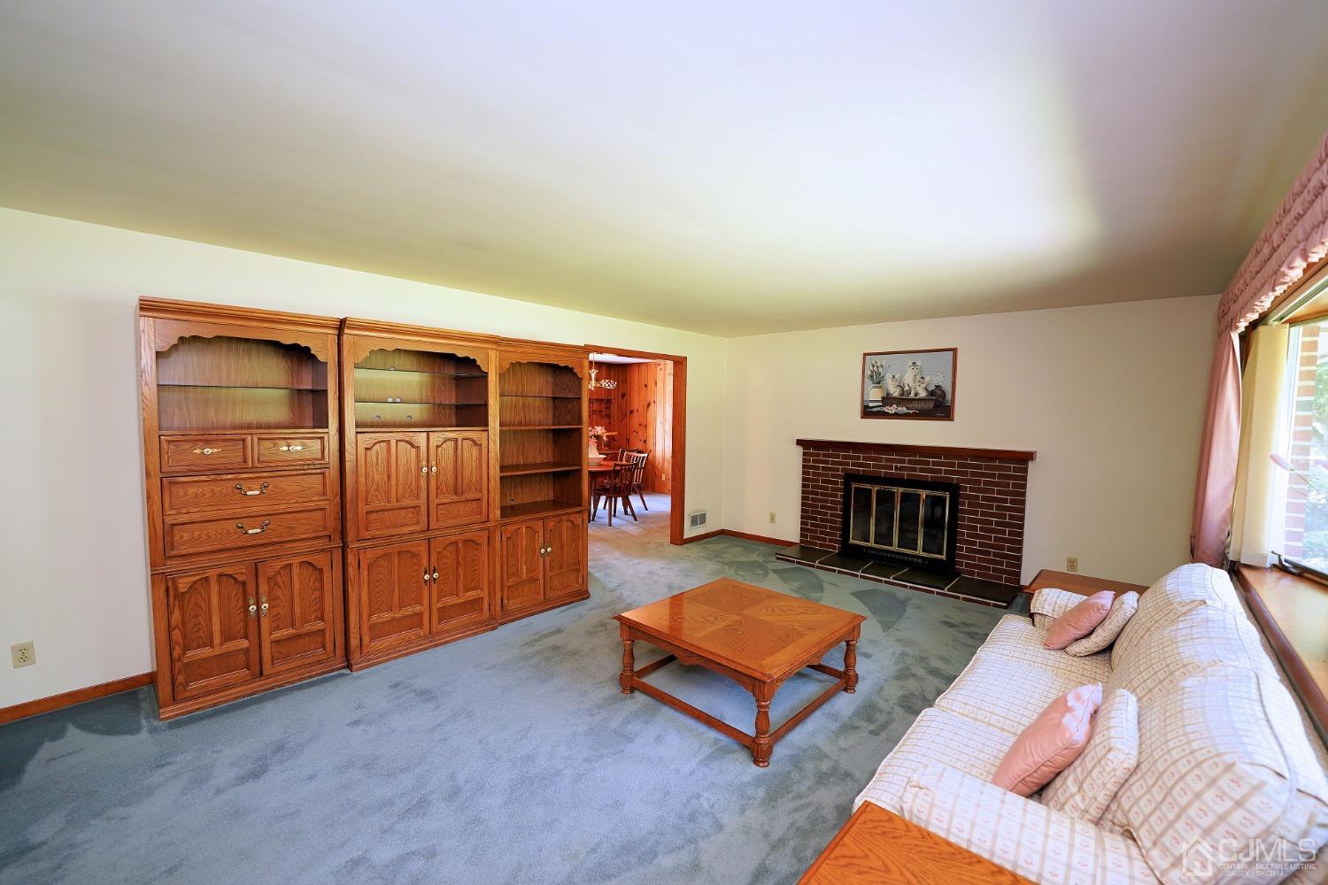 373 Ridge Road Dayton, NJ 08810 - Photo 8 of 60 Gallery Image 8
