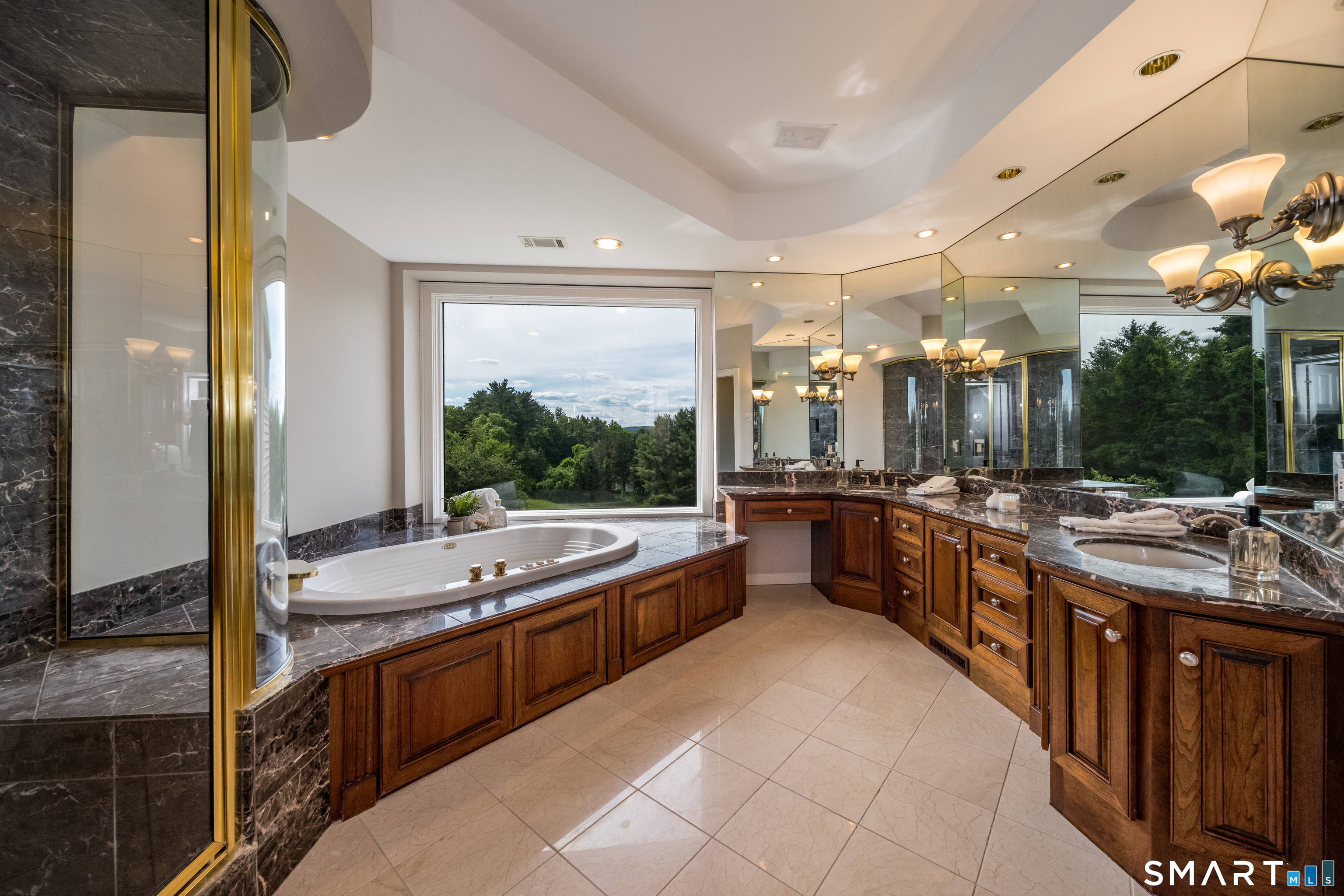 41 Ridgebury Road Avon, CT 06001 - Photo 23 of 40