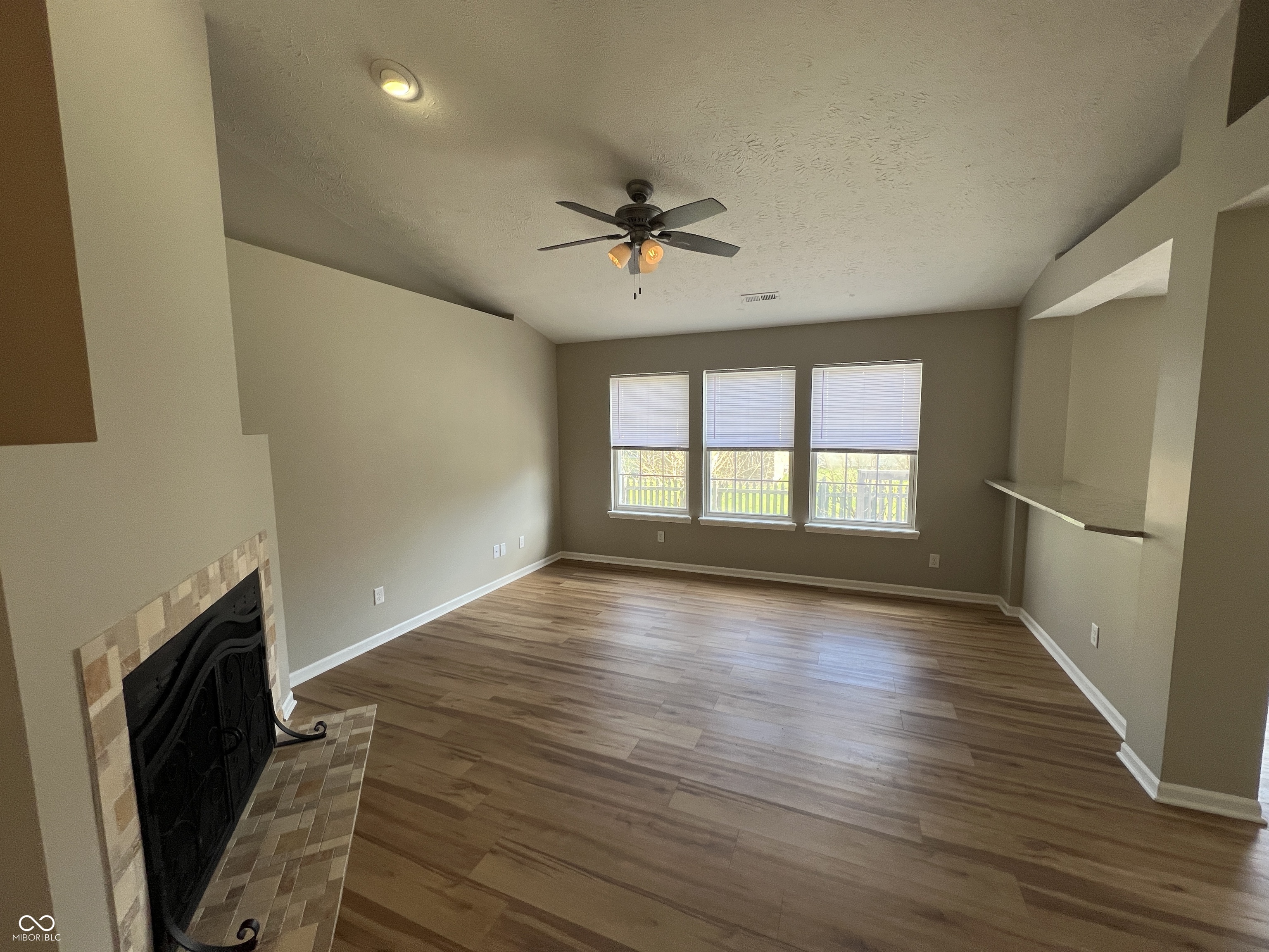 11205 Founders Place Fishers, IN 46038 - Photo 2 of 20