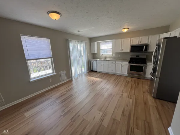 $2,395 | 11205 Founders Place, Fishers, IN 46038