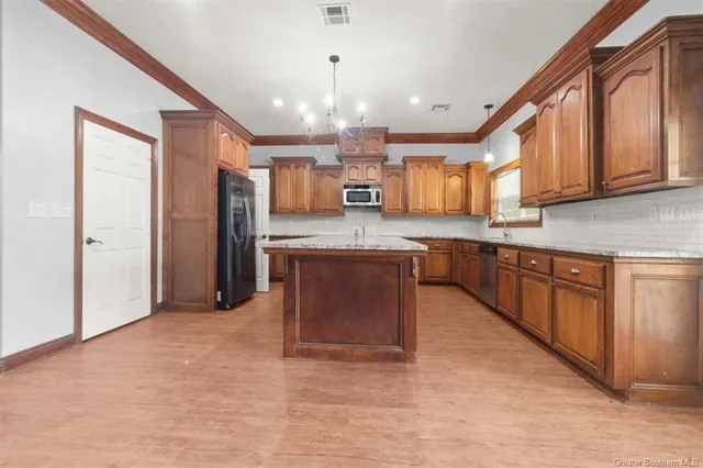 $499,000 | 6263 River Road, Lake Charles, LA 70615