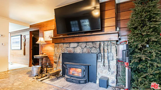 $495,000 | 23876 Crest Forest Drive, Crestline, CA 92325