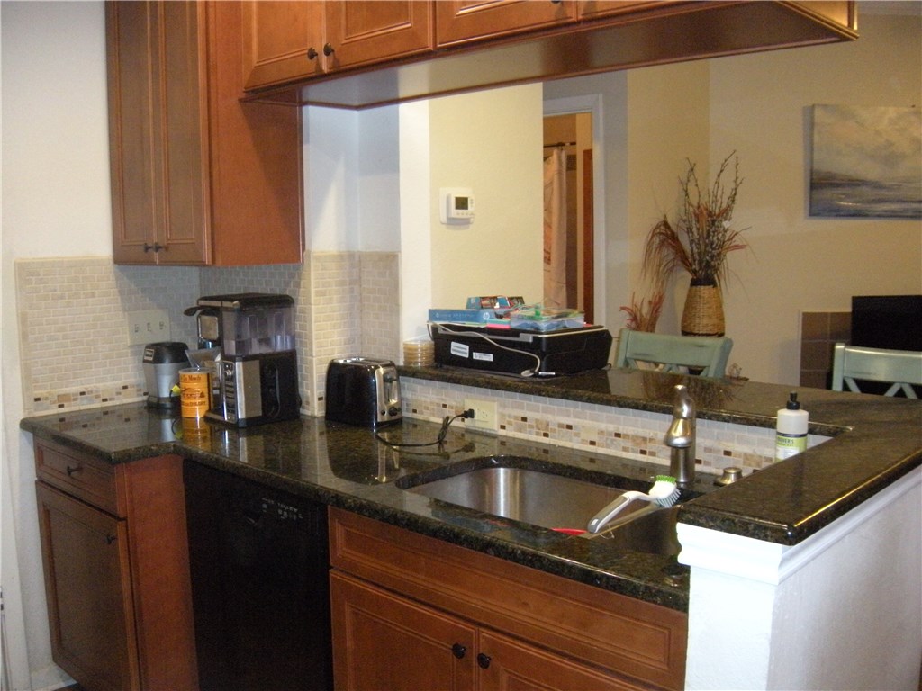 915 West 23rd Street, Unit 211 Austin, TX 78705 - Photo 8 of 18
