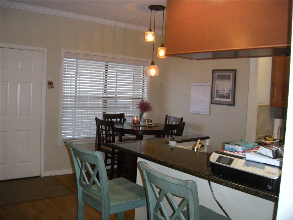 915 West 23rd Street, Unit 211 Austin, TX 78705 - Photo 10 of 18