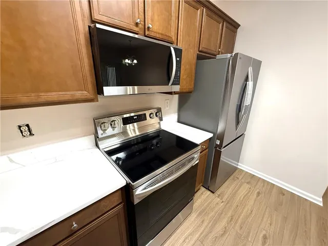 $2,400 | 314 Creek Manor Way, Suwanee, GA 30024