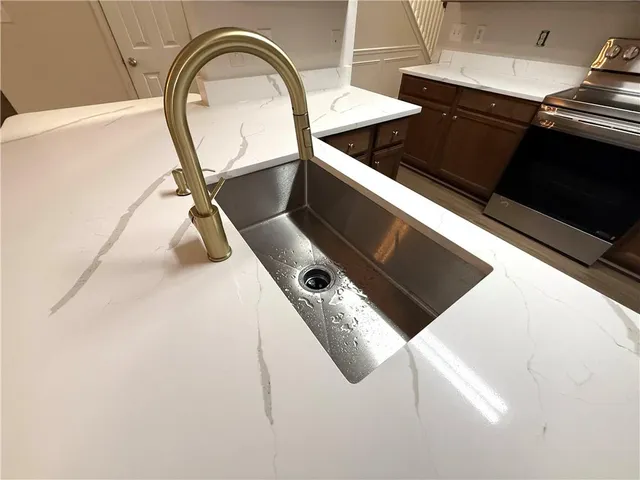 $2,400 | 314 Creek Manor Way, Suwanee, GA 30024