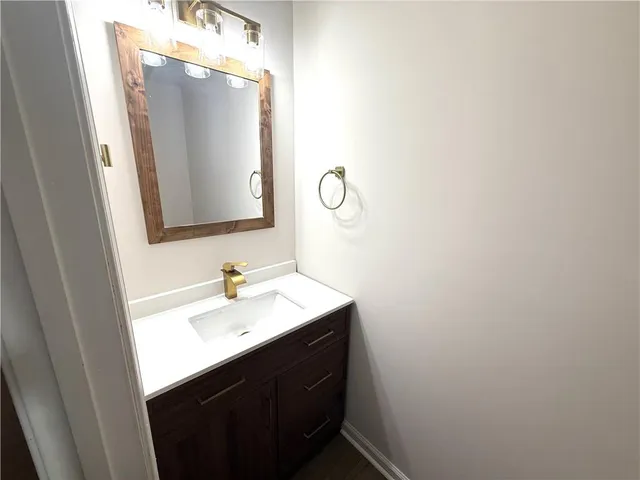 $2,400 | 314 Creek Manor Way, Suwanee, GA 30024