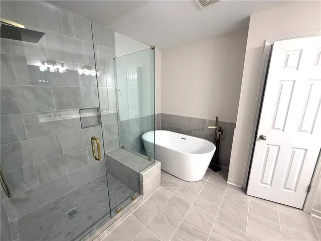 $2,400 | 314 Creek Manor Way, Suwanee, GA 30024