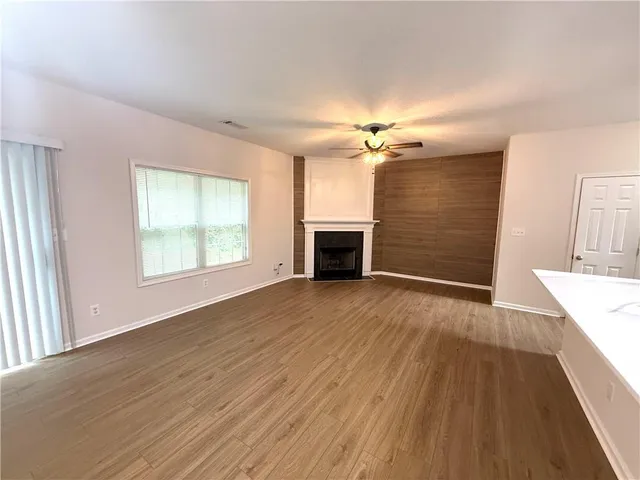 $2,400 | 314 Creek Manor Way, Suwanee, GA 30024