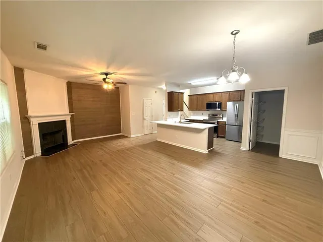 $2,400 | 314 Creek Manor Way, Suwanee, GA 30024