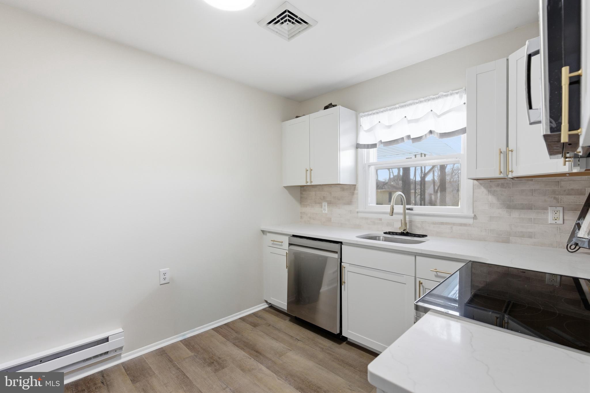 43B Magnolia Road Manahawkin, NJ 08050 - Photo 7 of 19