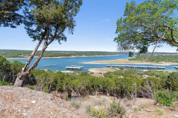 $295,000 | 6203 Lakeshore Drive, Lago Vista, TX 78645