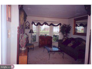 42 Quail Circle Spring City, PA 19475 - Photo 2 of 6 Gallery Image 2