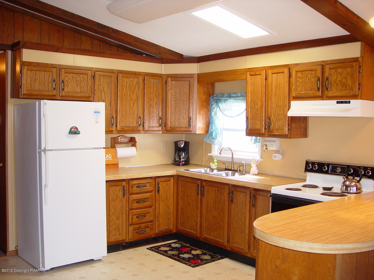 7623 Sawmill Road Tobyhanna, PA 18466 - Photo 3 of 12 kitchen