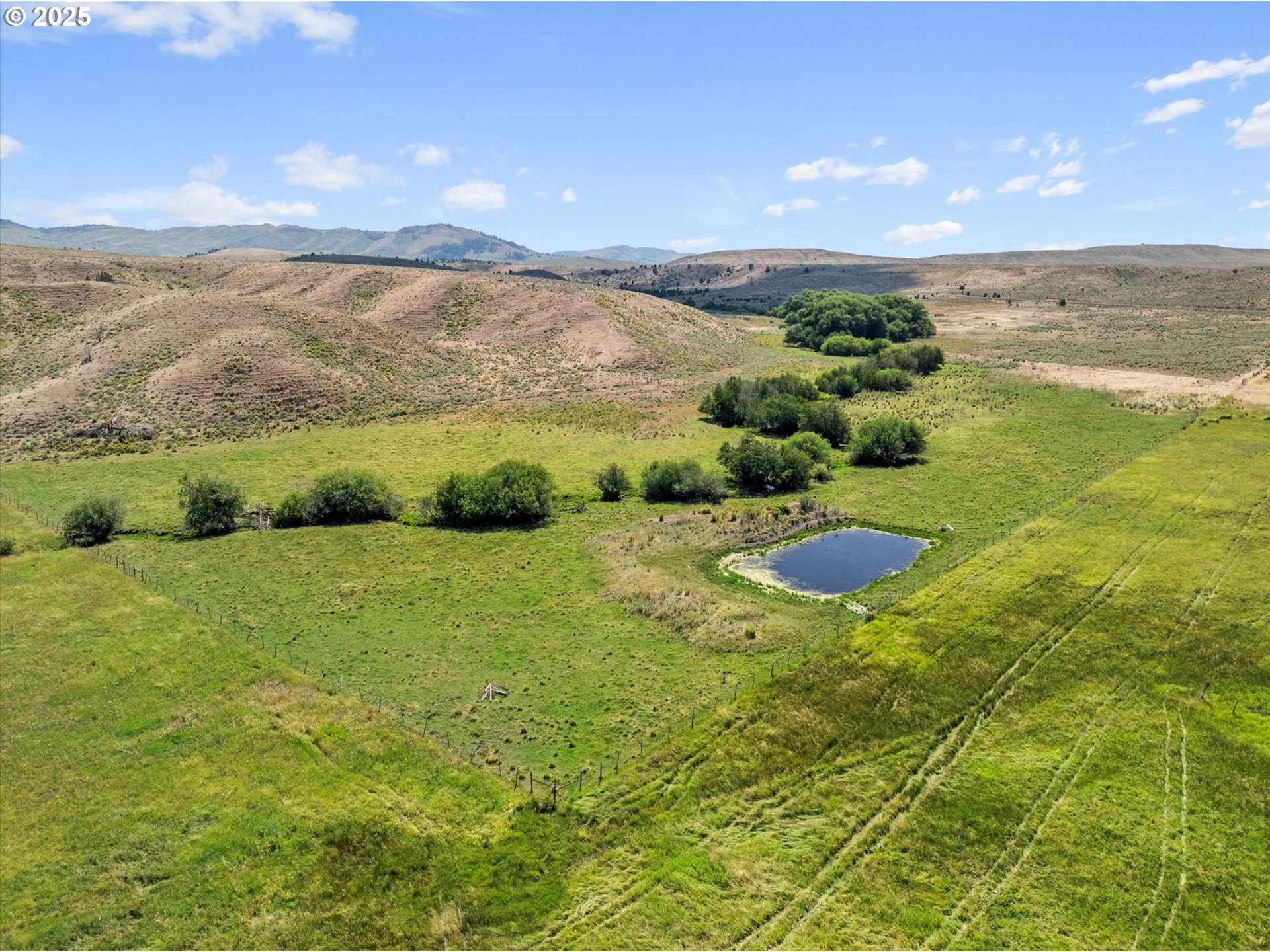 37799 Alder Creek Road Baker City, OR 97814 - Photo 11 of 41 a view of an ocean and a mountain
