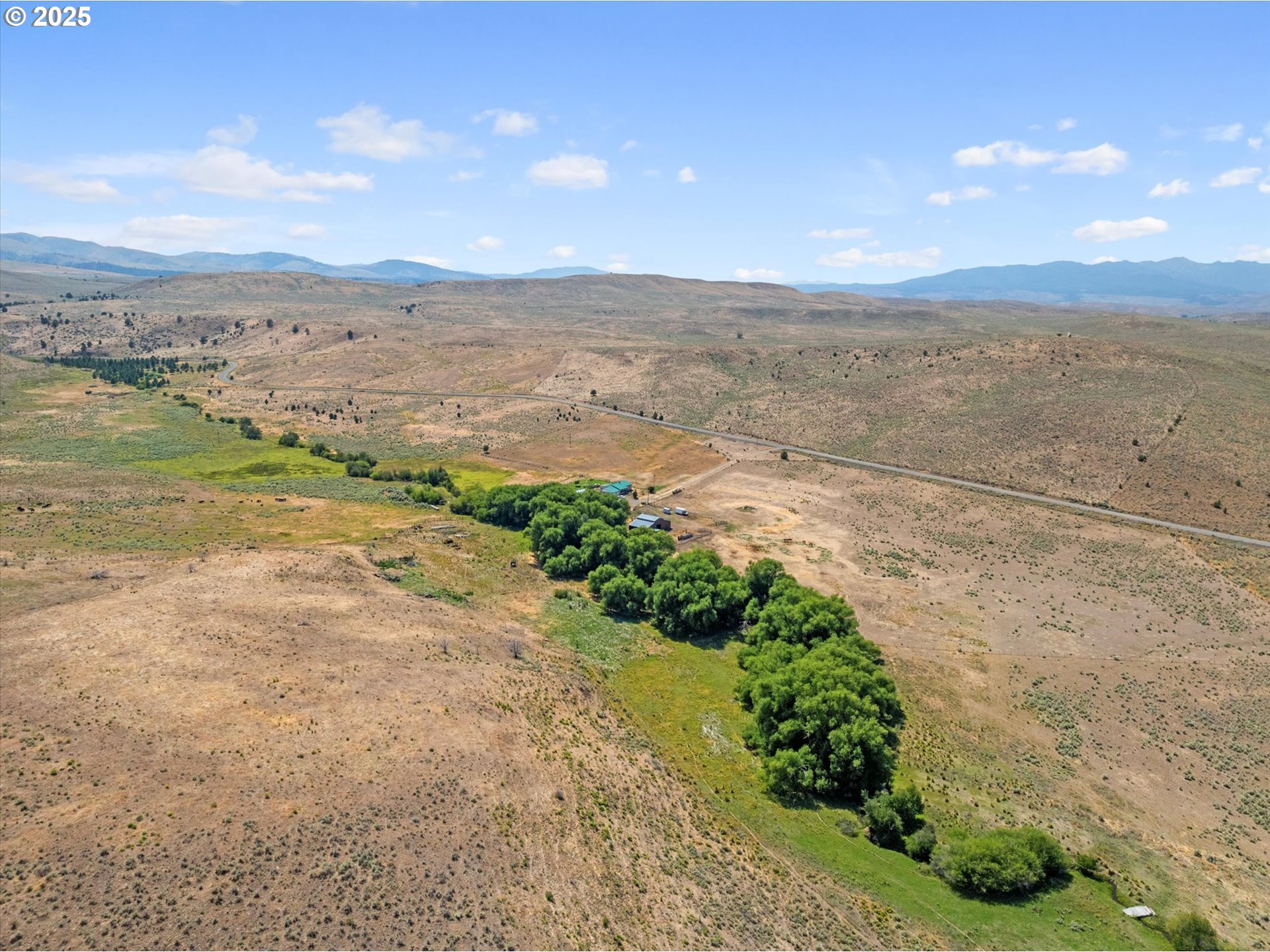 37799 Alder Creek Road Baker City, OR 97814 - Photo 36 of 41 a view of an ocean beach