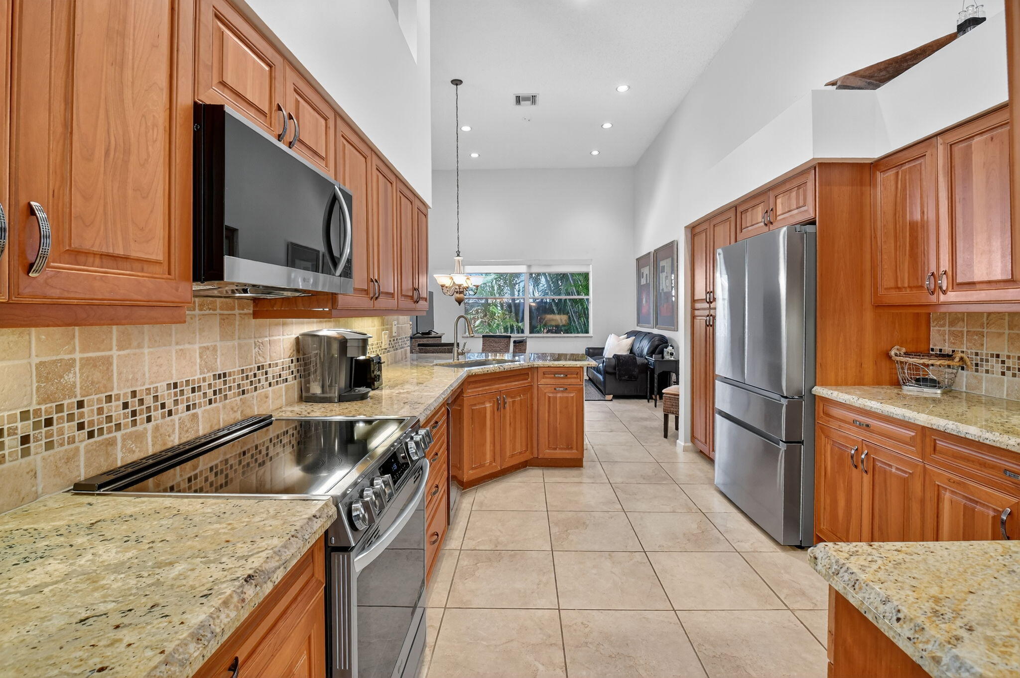 6657 Northwest 25th Way Boca Raton, FL 33496 - Photo 14 of 41 14-web-or-mls-038_DSC_0216