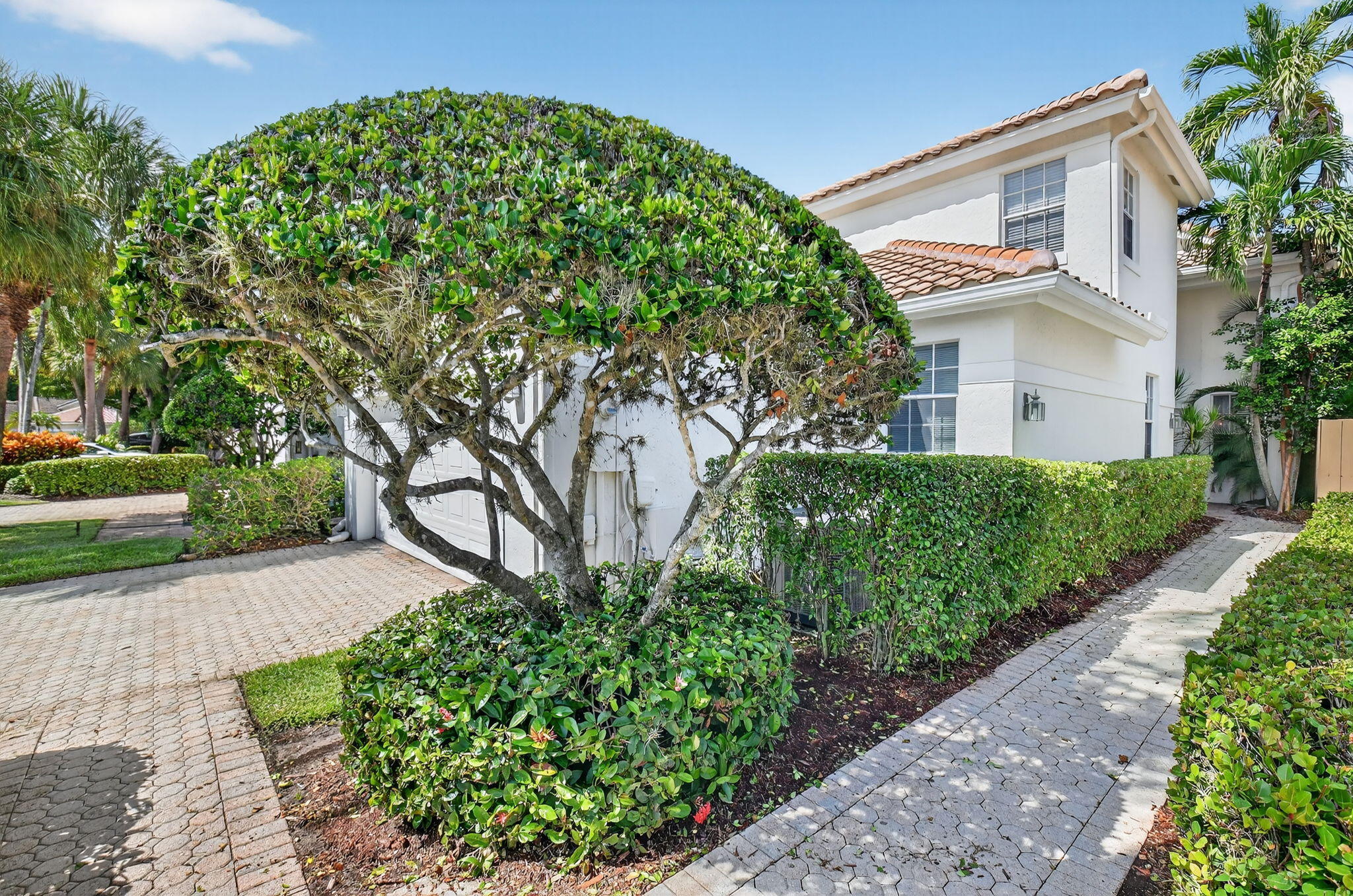 6657 Northwest 25th Way Boca Raton, FL 33496 - Photo 3 of 41 3-web-or-mls-022_DSC_0119