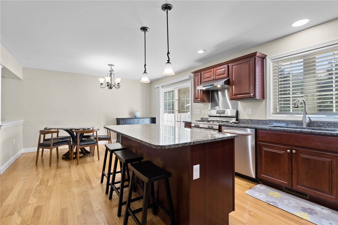 46 Hillside Road Lincoln, RI 02865 - Photo 16 of 41 Gallery Image 16
