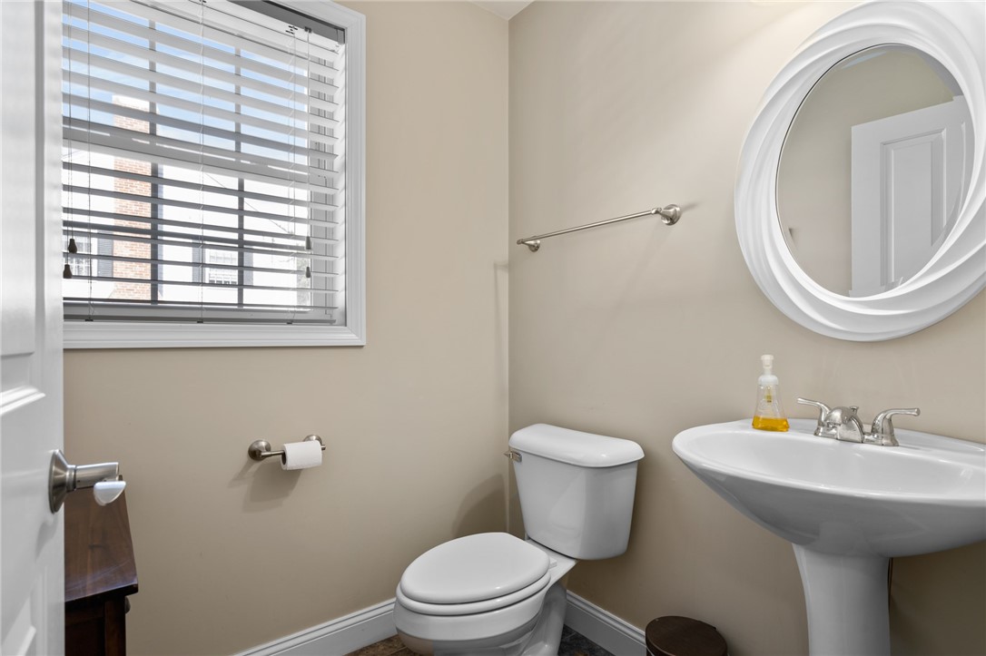 46 Hillside Road Lincoln, RI 02865 - Photo 18 of 41 Gallery Image 18
