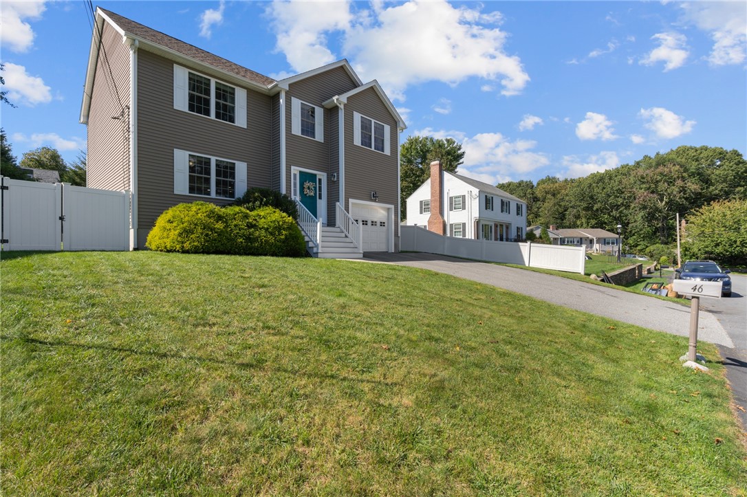 46 Hillside Road Lincoln, RI 02865 - Photo 2 of 41 Gallery Image 2