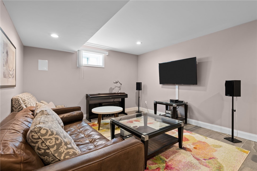 46 Hillside Road Lincoln, RI 02865 - Photo 21 of 41 Gallery Image 21