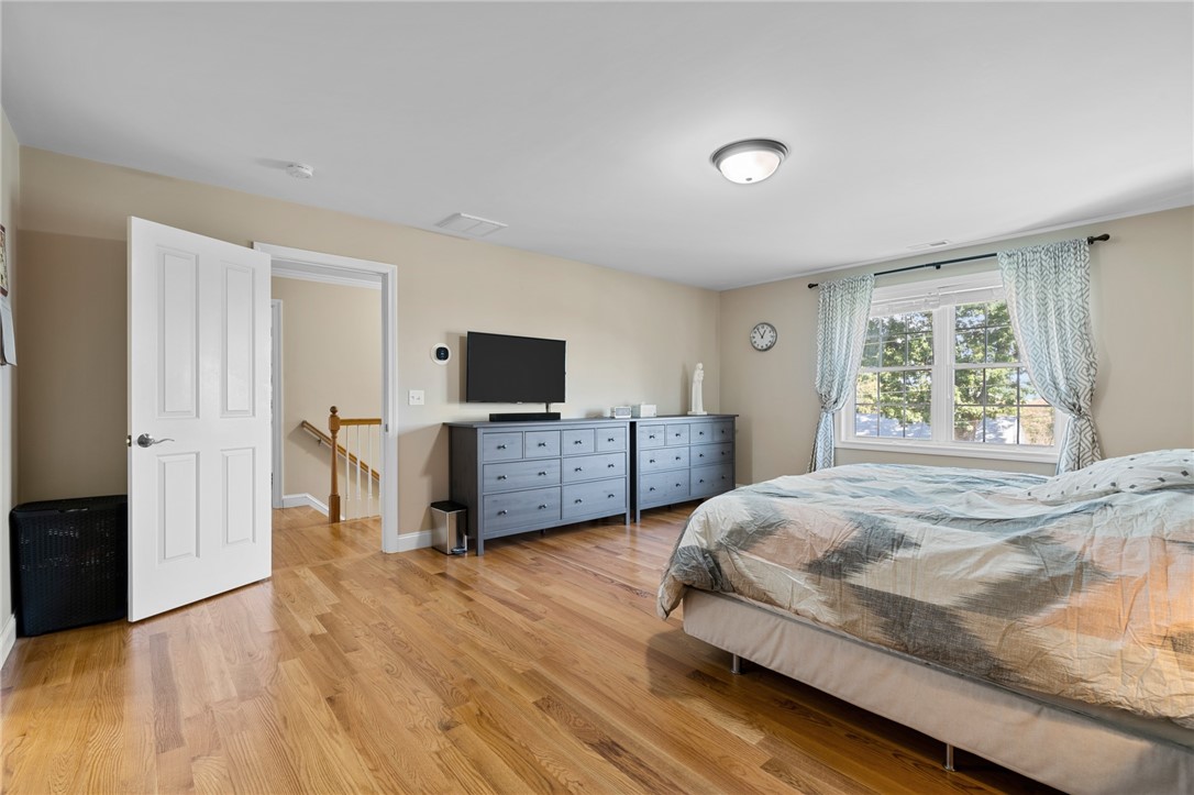 46 Hillside Road Lincoln, RI 02865 - Photo 28 of 41 Gallery Image 28