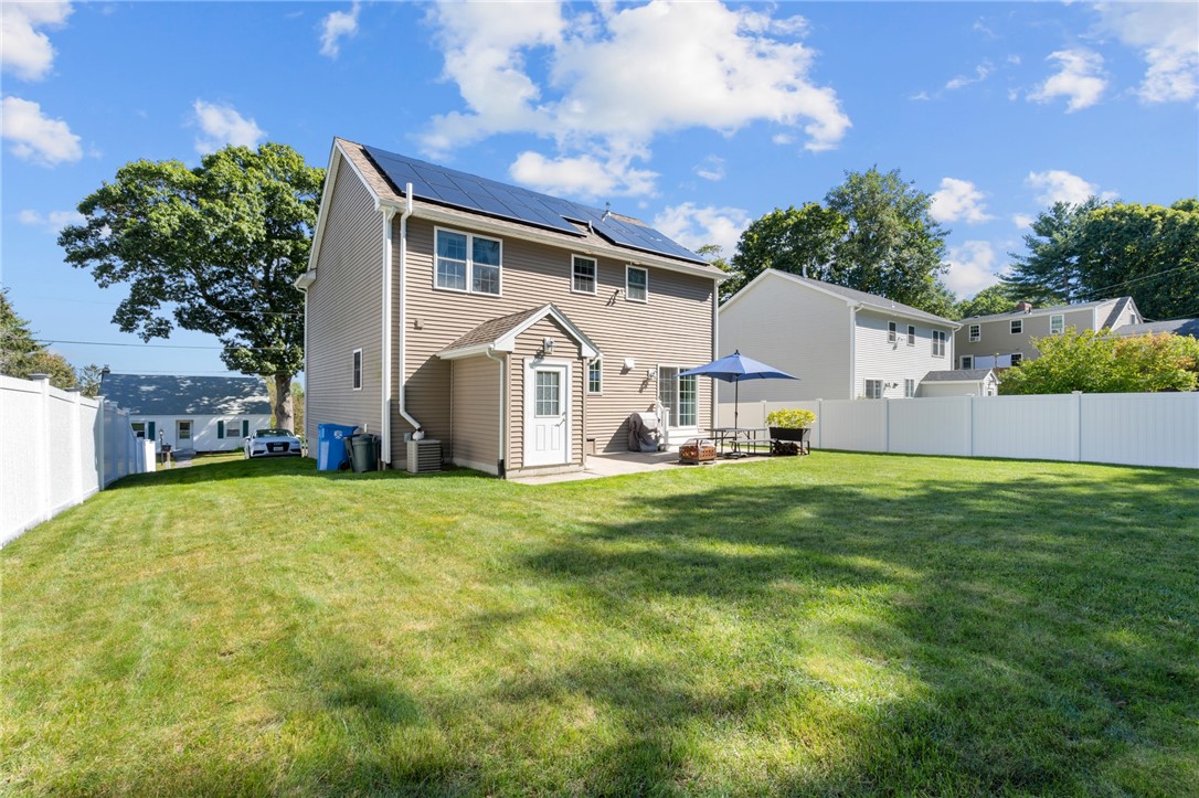 46 Hillside Road Lincoln, RI 02865 - Photo 37 of 41 Gallery Image 37