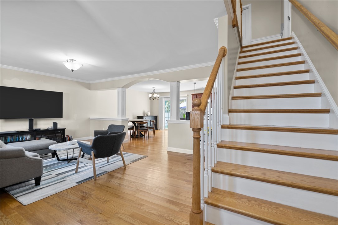 46 Hillside Road Lincoln, RI 02865 - Photo 7 of 41 Gallery Image 7