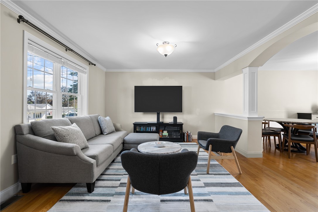 46 Hillside Road Lincoln, RI 02865 - Photo 8 of 41 Gallery Image 8