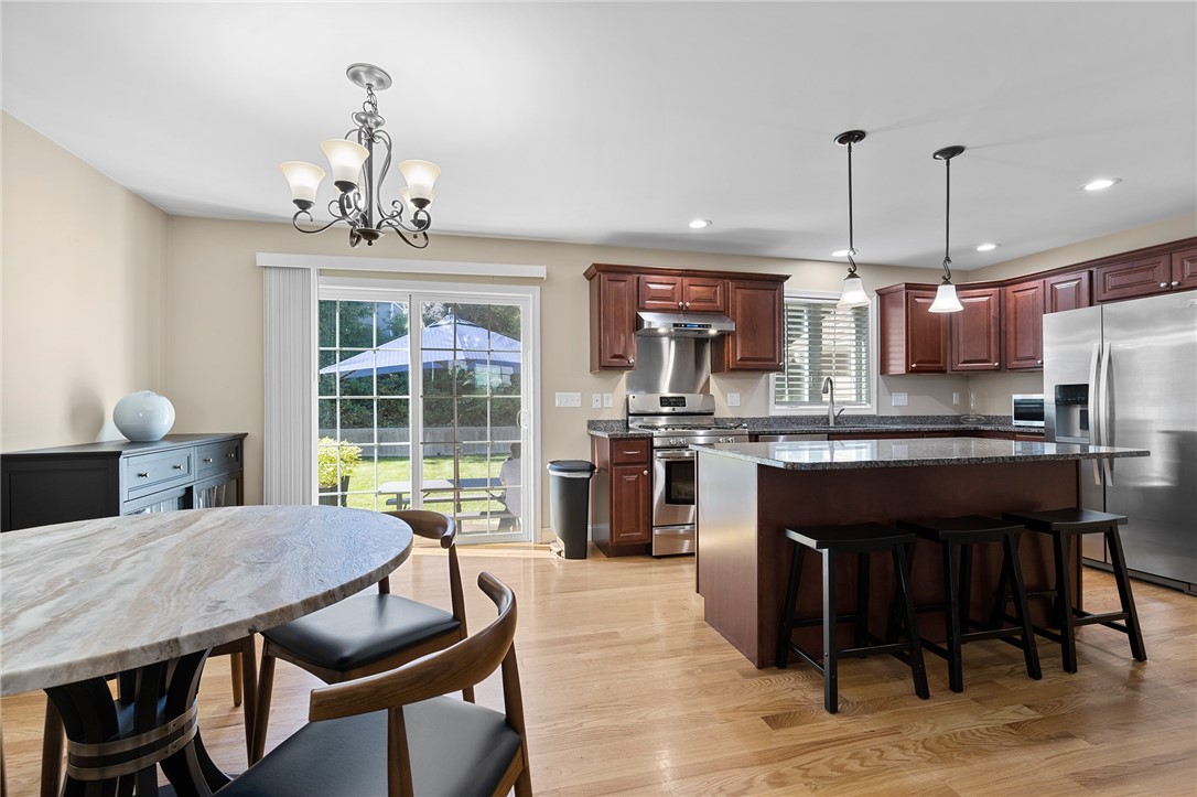46 Hillside Road Lincoln, RI 02865 - Photo 9 of 41 Gallery Image 9