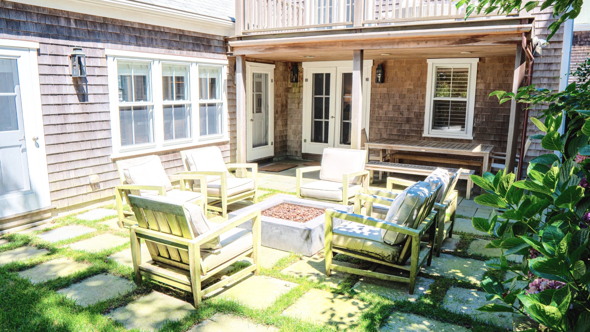 3 Traders Lane Nantucket, MA 02554 - Photo 3 of 31