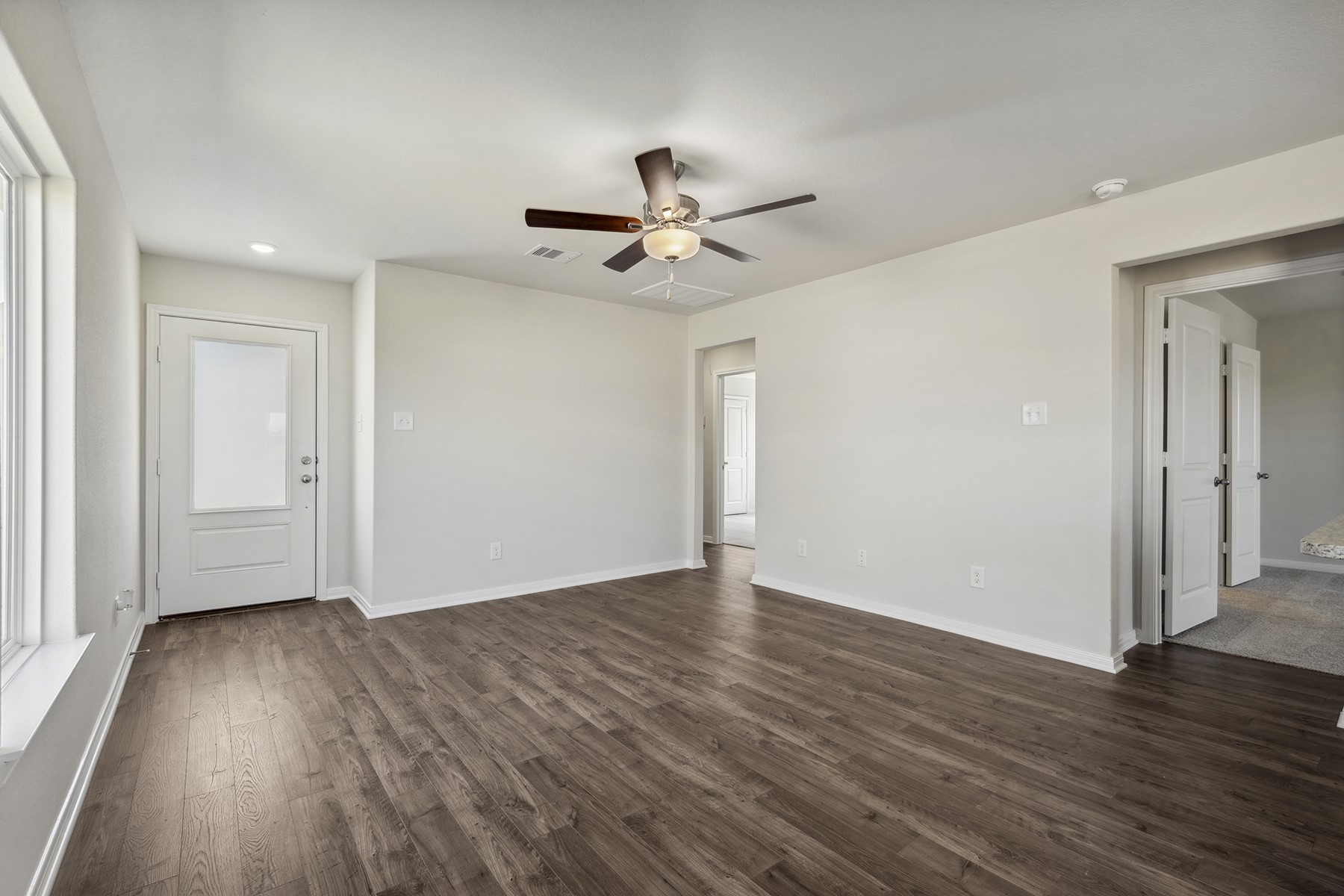 10410 Red Cardinal Drive Cleveland, TX 77328 - Photo 4 of 24