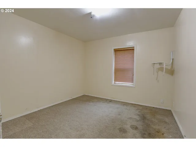 $350,000 | 5700 Highway 30w, The Dalles, OR 97058