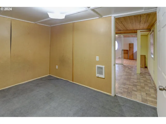 $350,000 | 5700 Highway 30w, The Dalles, OR 97058