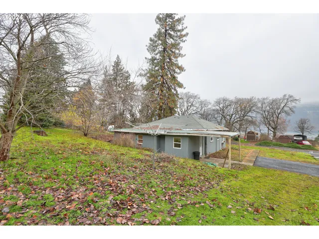 $350,000 | 5700 Highway 30w, The Dalles, OR 97058