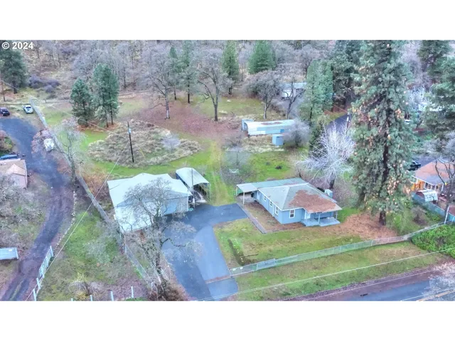 $350,000 | 5700 Highway 30w, The Dalles, OR 97058