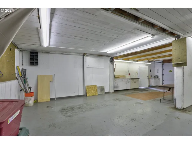 $350,000 | 5700 Highway 30w, The Dalles, OR 97058