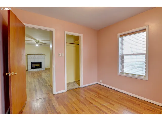 $350,000 | 5700 Highway 30w, The Dalles, OR 97058