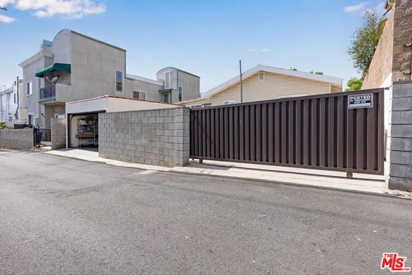 $1,550,000 | 716 East San Jose Avenue, Burbank, CA 91501