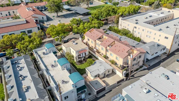 $1,550,000 | 716 East San Jose Avenue, Burbank, CA 91501