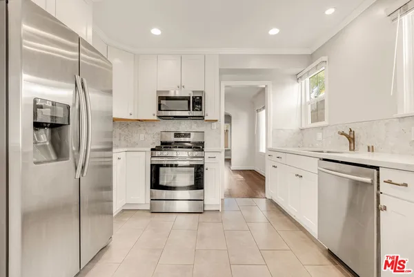 $1,550,000 | 716 East San Jose Avenue, Burbank, CA 91501