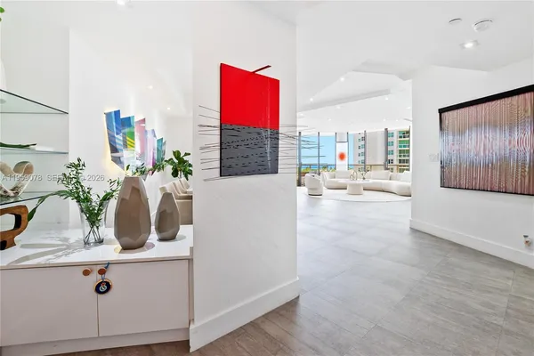 $14,900 | 20281 East Country Club Drive, Unit 808, Aventura, FL 33180