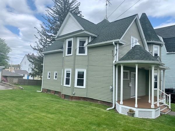 6 Kosta Street Worcester, MA 01607 - Photo 3 of 26