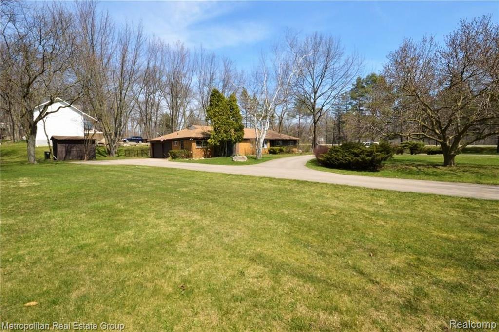 20 Perrydale Street Rochester Hills, MI 48306 - Photo 25 of 27